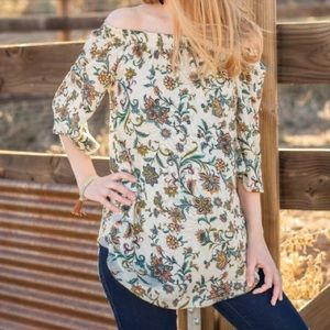 Floral Off-The-Shoulder Top 🌺